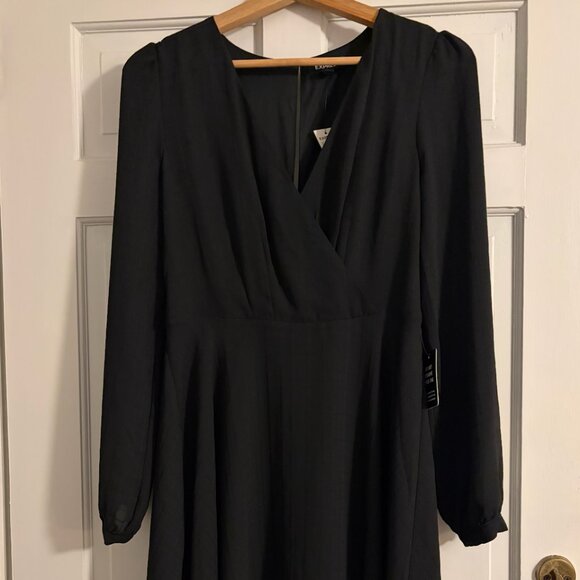 NWT Express Little Black Dress V-Neck A-Line Size S - Picture 1 of 4